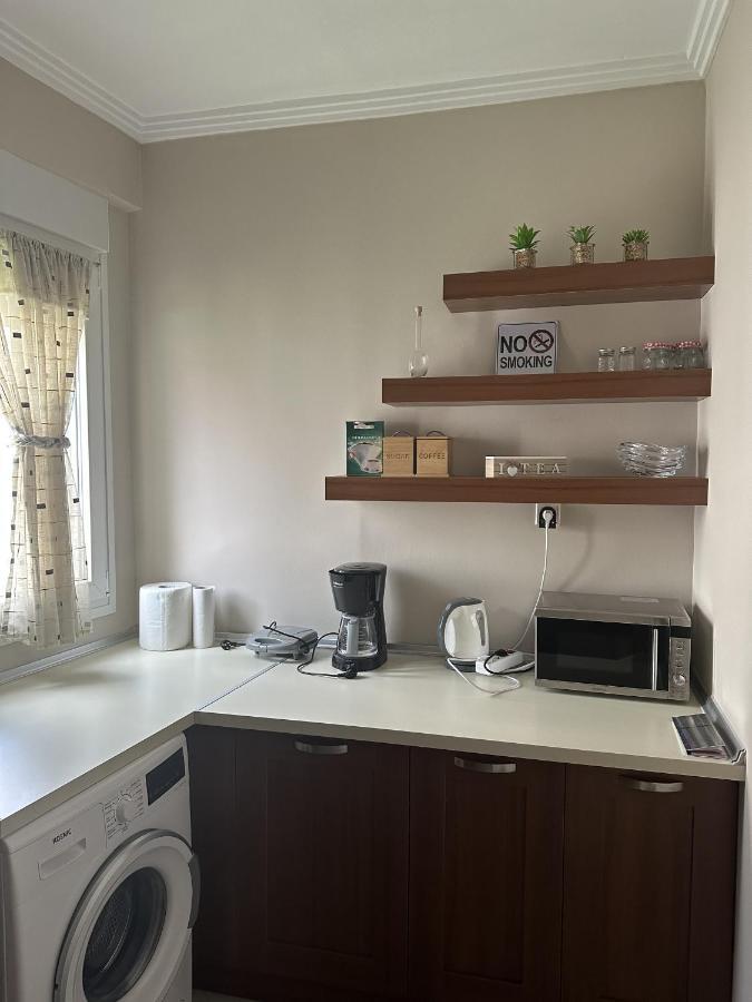 Arya Guesthouse Polýgyros 外观 照片